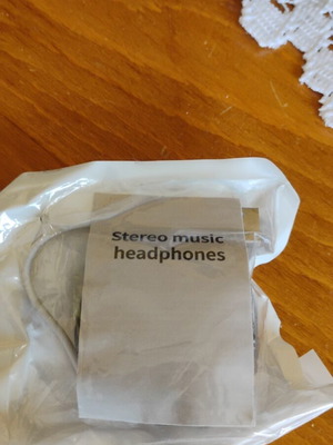 Wireless headphones new, unused
