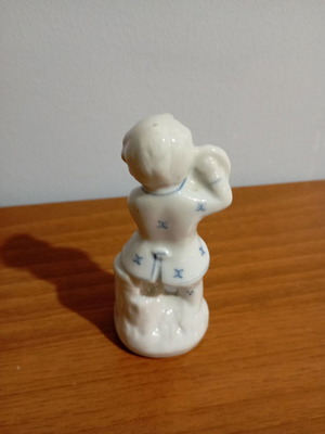 Figurine like new