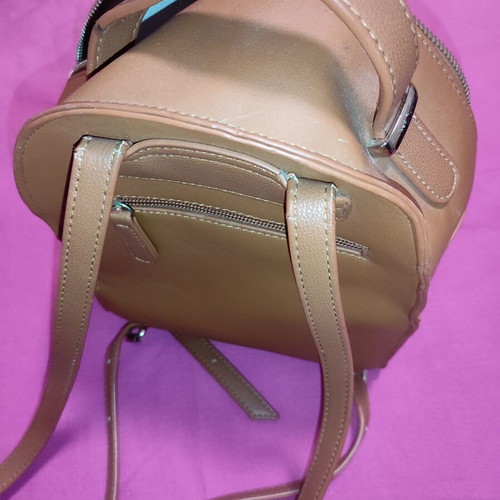 Diana & Co Firenze backpack shoulder bag like new, brown and gold