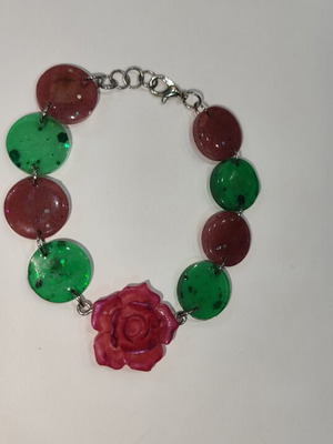 Rose bracelet made of liquid glass resin, new