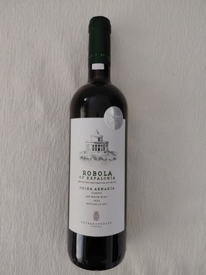 Robola of Kefalonia Orina Armakia dry white wine new, numbered bottles