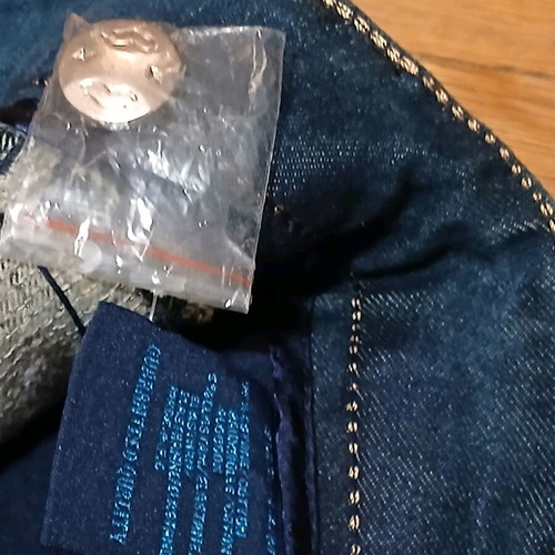 Kiss Miss skinny jeans new with strass embroidery, size 44 (XS)