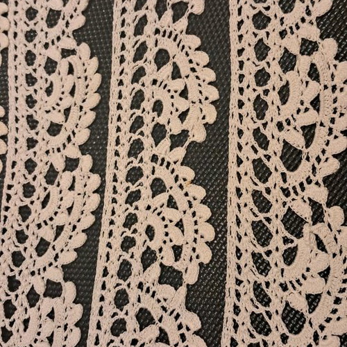 Lace for pillowcases used, 4 pieces