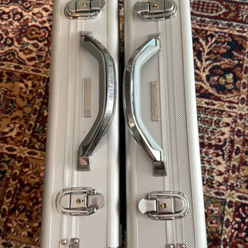 Suitcases for 2€ Coin Collection new