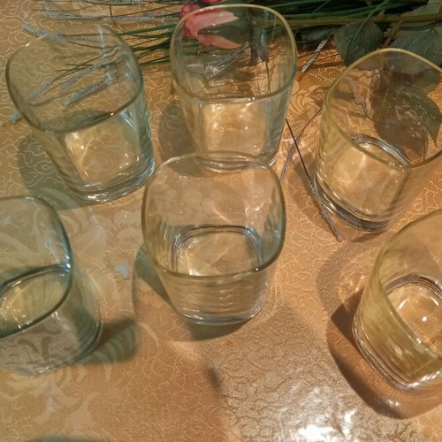 Crystal bottle and 6 crystal glasses like new