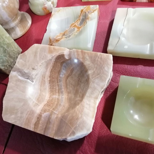 Onyx and alabaster genuine decorative items from Crete new
