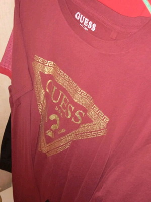Guess men's T shirt red size Medium slim fit new