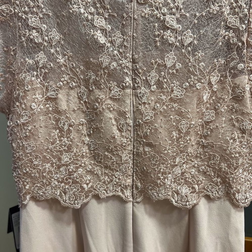 Adrianna Papell dress new, size M, pink
