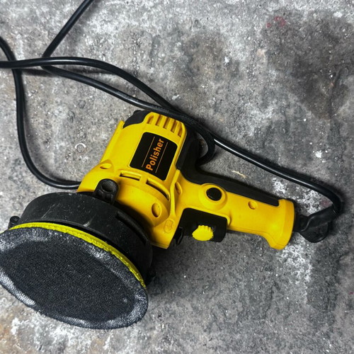 Polisher used for small surfaces