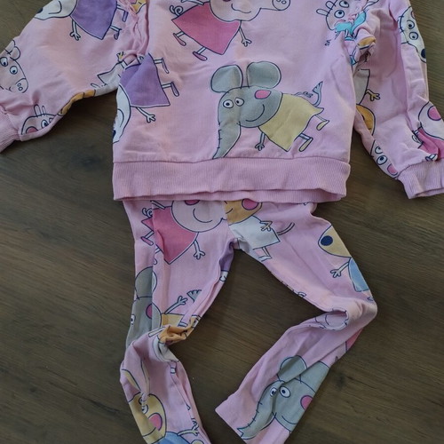 Peppa Pig set leggings and sweatshirt like new, size 116