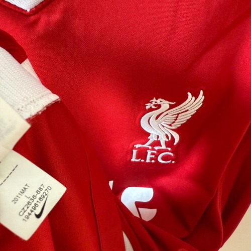 Liverpool Mo Salah jersey like new, size Large 2020-2021