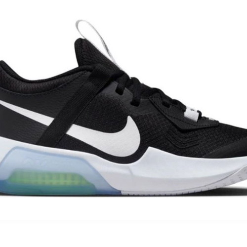 Nike athletic shoes for boys used, size 32