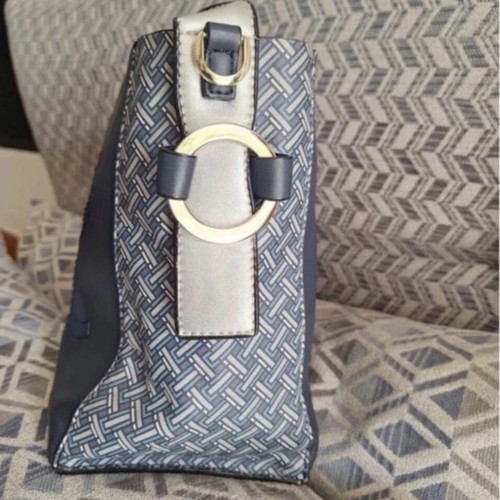 Axel women's shoulder bag blue with pattern and inner pouch