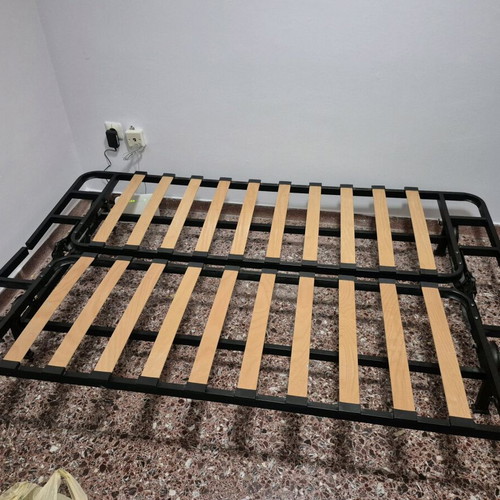 Sofa bed like new with dimensions 185×60 and 185×120 when opened