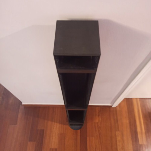 Stand CD tower Case Logic like new for 70 single and double CDs
