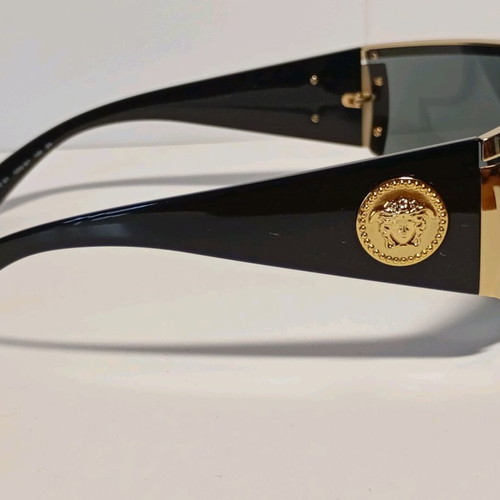 Versace 2197 women's sunglasses used, black and gold