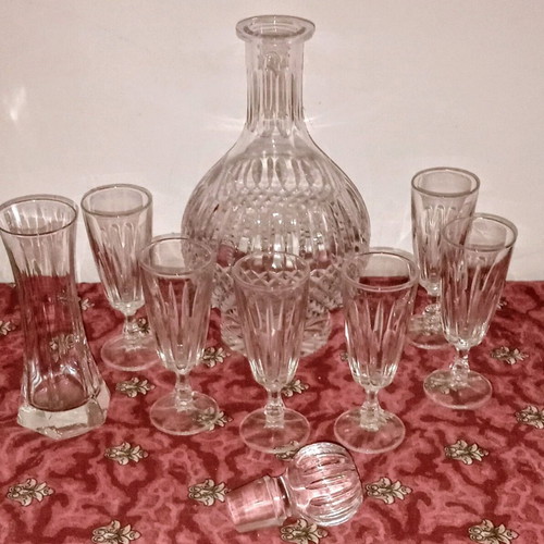 Crystal set for vintage 60s liqueur