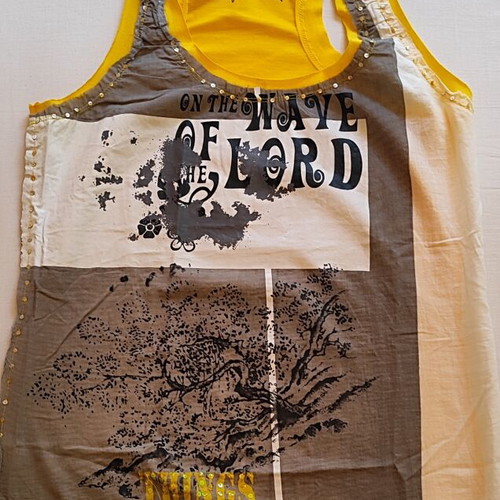 Smash Wear Y2K Tank Top with Graphic Print and Sequins like new, beige and yellow
