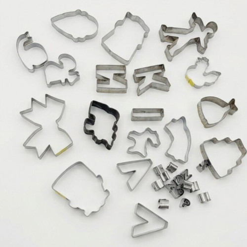 Metal Cookie Cutters Set 25+ Pieces Like New