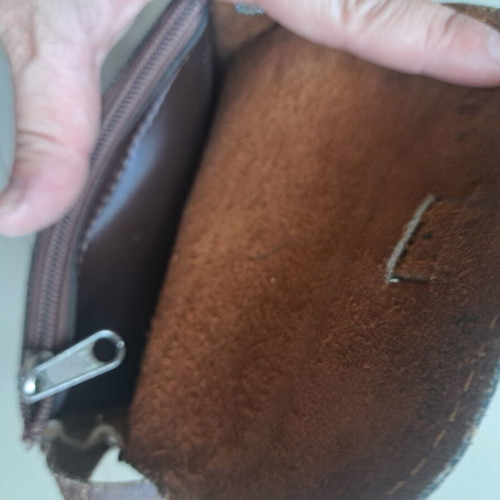Handmade crossbody bag in natural brown leather like new