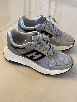 Hogan H669 sneakers gray like new, size 37