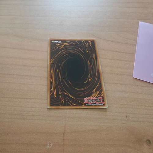 Blue Eyes White Dragon card like new
