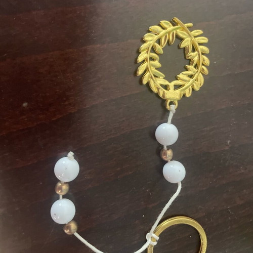 Keychain like new, white