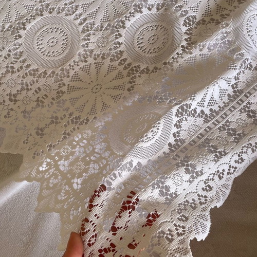 Vintage embroidered tablecloth like new