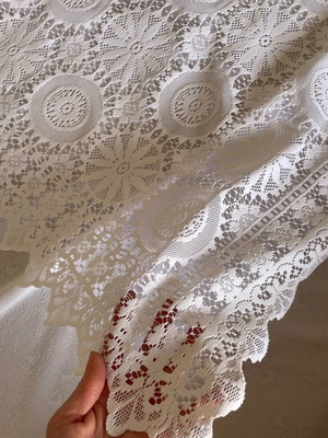 Vintage embroidered tablecloth like new