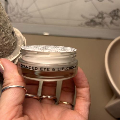 Eye & Lip Area Cream with Sturgeon Caviar Extract new