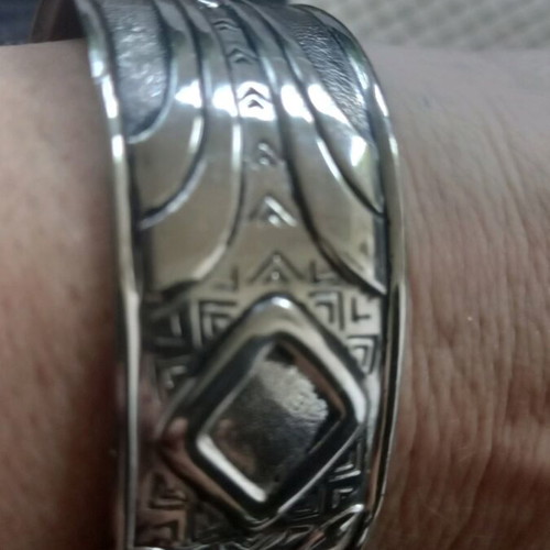 Silver bracelet cuff like new adjustable to wrist size