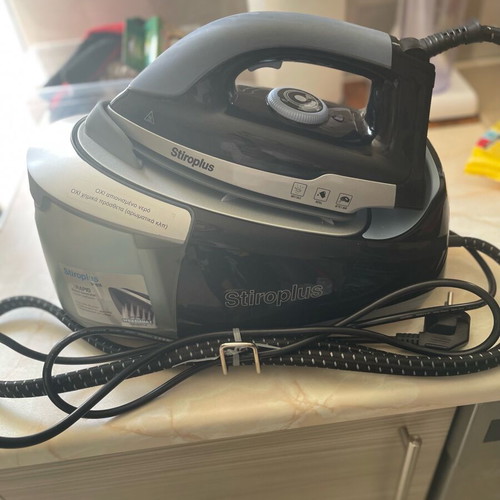 Stiroplus sp1016 steam iron like new with boiler