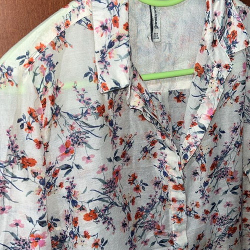 Stradivarius floral shirt, multicolor