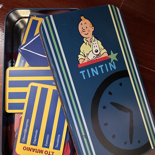 Pictionary pocket used, missing instructions, with metal tin