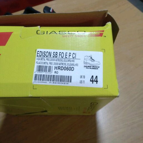 Work shoes new, waterproof, safety, size 44, black