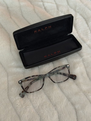 Ralph Lauren RA7089 γυναικεία γυαλιά οράσεως σε ταρταρούγα με θήκη