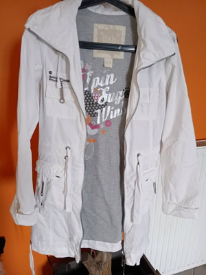 Bershka white jacket like new, size S
