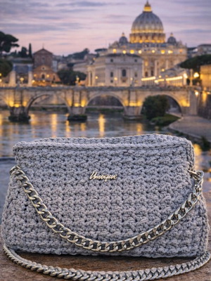 Knitted crossbody bag new with crochet and metal chain