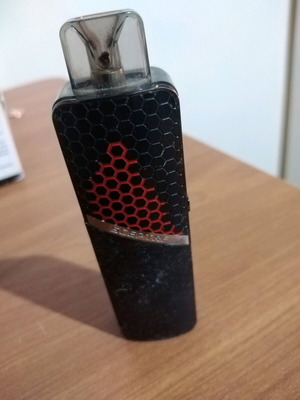 Innokin Sceptrf used e-cigarette with charging cable