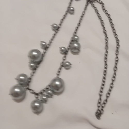 Necklaces pack of two with large pearl beads and gray chain like new