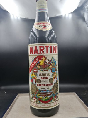 Μπουκάλι βερμούτ Martini Rosso