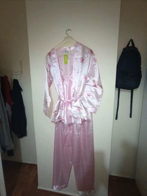 Women's satin sleepwear set 3 pieces new, floral pink