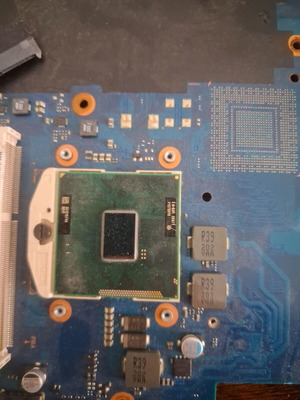 Intel Core i3-2330M processor