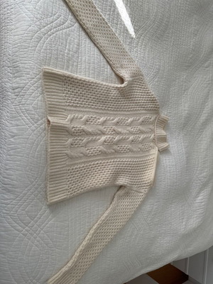 Intermix knitted women's pullover used 100% wool white XS