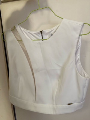 Toi&Moi white top size M like new