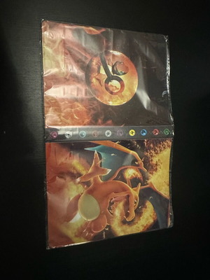 Charizard Binder Deck new, sealed