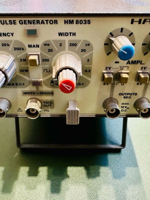 HAMEG HM-8035 20 MHz Pulse Generator used bench version