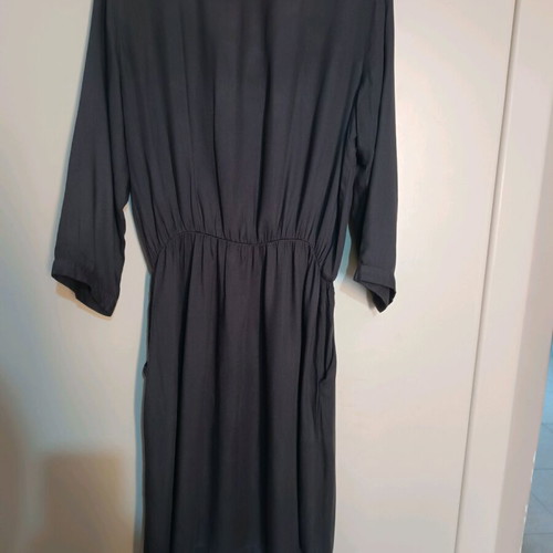Zara gray mini dress like new with 3/4 sleeves and ruffles