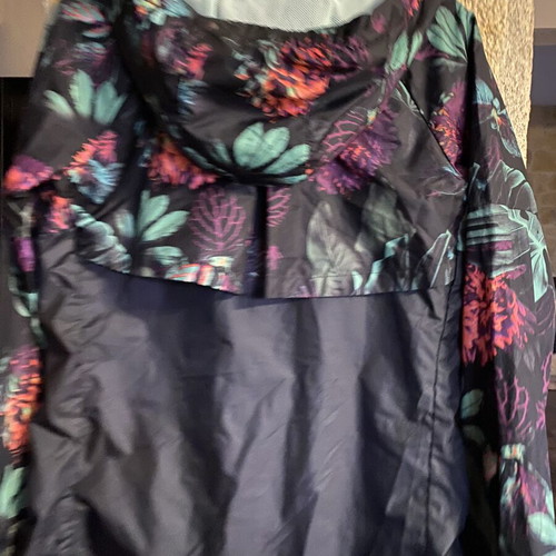Nike floral windbreaker jacket with hood for girls, new