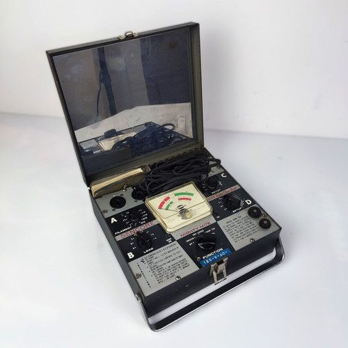 Sencore Mighty Mite TC109 tube tester used with original manual